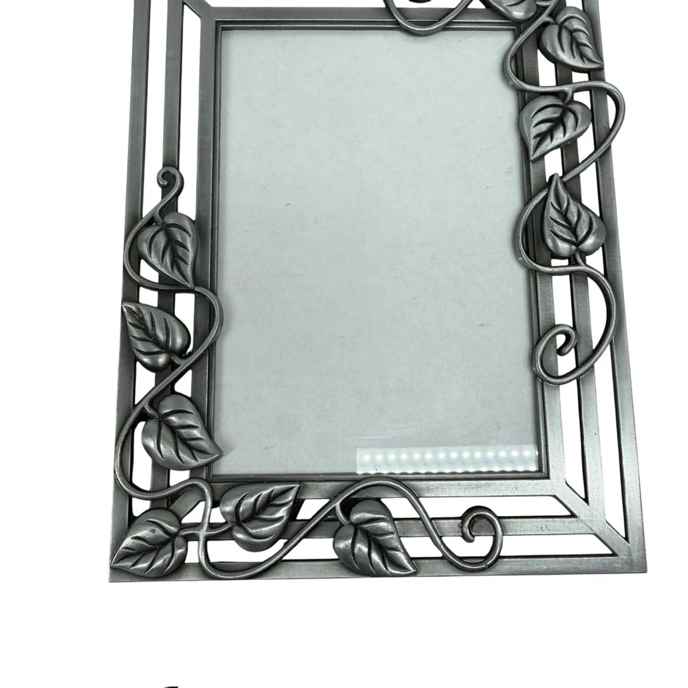 Connoisseur Pewter Metal Leaf Vine Picture Frames Set of 3 Botanical 4x6 Table